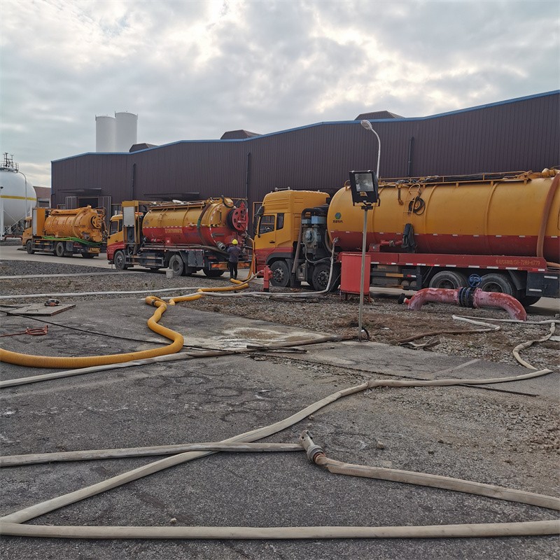 龙安污水池清理