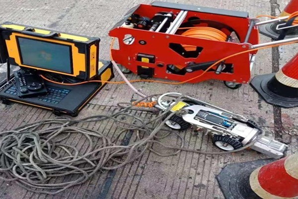 龙安CCTV管道检测机器人